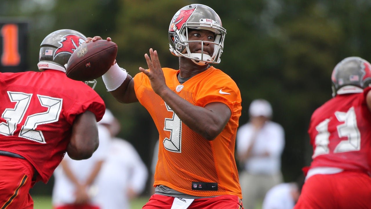 QB Jamies Winston working with backups as Bucs open minicamp